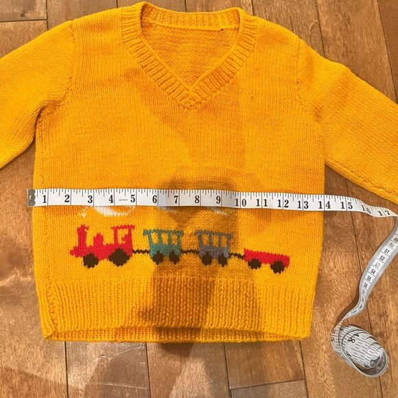 Vintage handmade Yellow Knit Sweater with Train Design - Picture 9 of 11